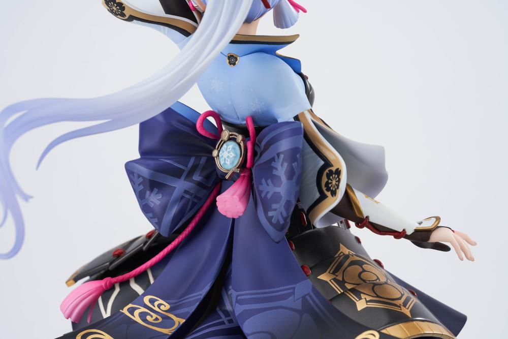 Genshin Impact Ayaka Kamisato (Frostflake Heron) 1/7 Scale Figure